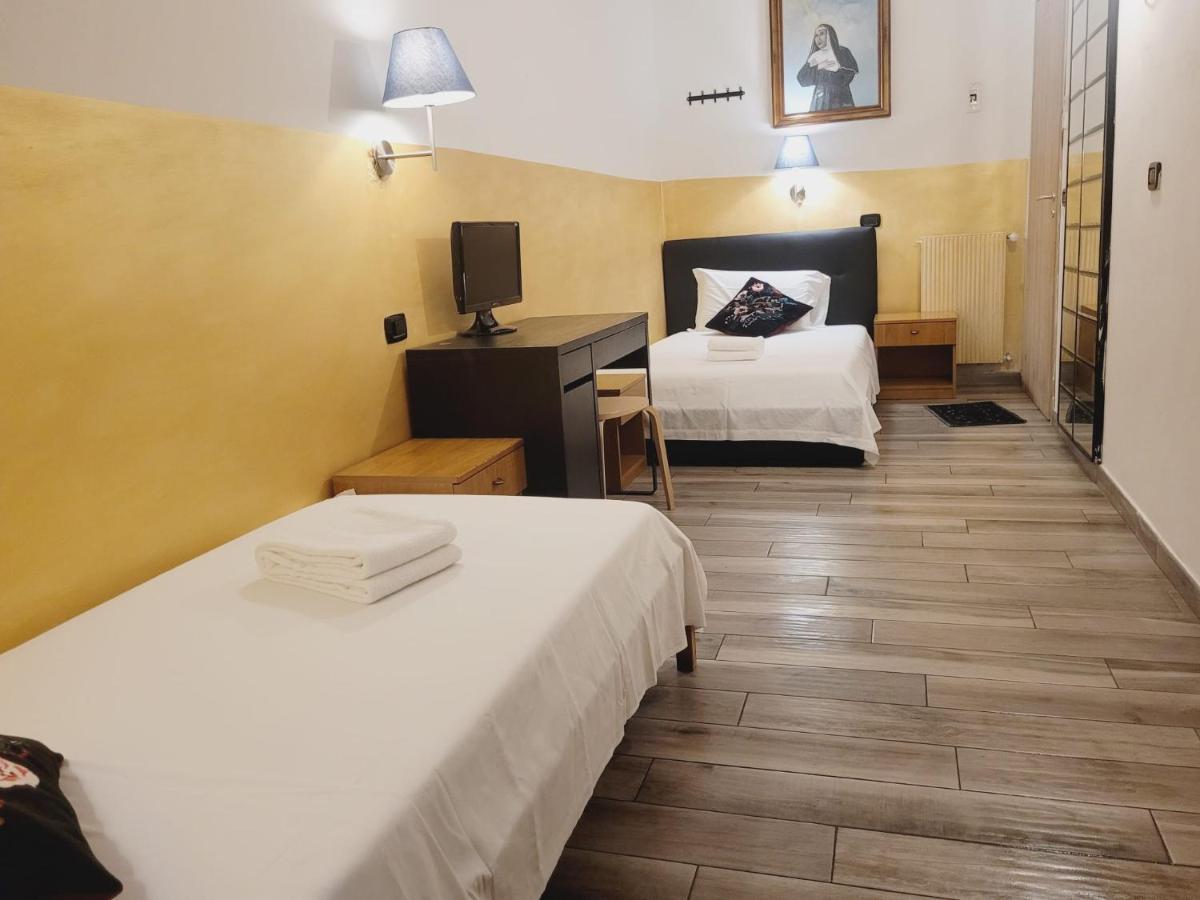 Beking Rome Hotel Exterior foto